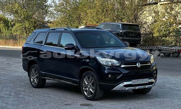 Buy Used Toyota Pickup Black Car in Bishkek in Bishkek