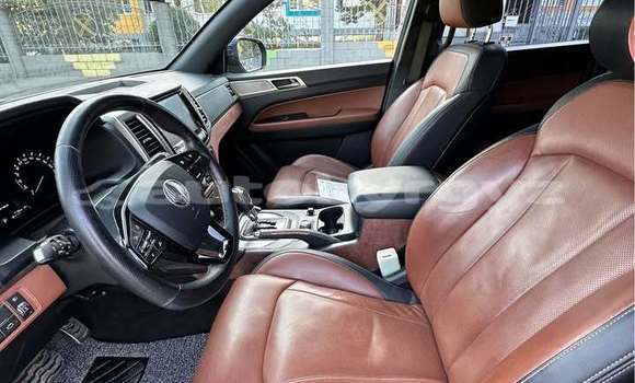 Buy Used Toyota Pickup Black Car in Bishkek in Bishkek Buy Used Toyota Pickup Black Car in Bishkek in Bishkek