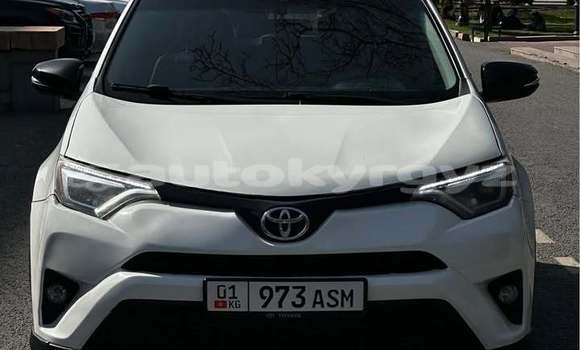 Buy Used Toyota RAV4 White Car in Bishkek in Bishkek