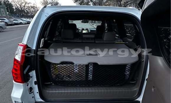 Buy Used Lexus GX White Car in Bishkek in Bishkek Buy Used Lexus GX White Car in Bishkek in Bishkek