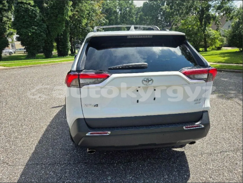 Big with watermark toyota rav4 issyk kul ananyevo 6008