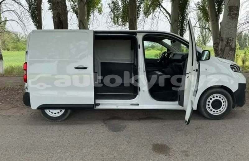 Big with watermark toyota proace bishkek bishkek 6032