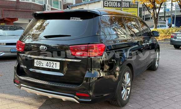 Buy Used Kia Carnival Black Car in Bishkek in Bishkek Buy Used Kia Carnival Black Car in Bishkek in Bishkek