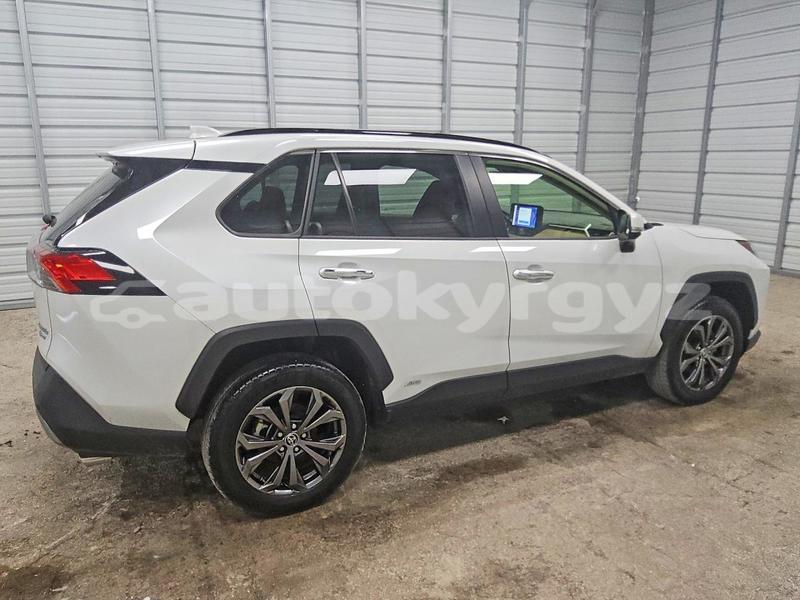 Big with watermark toyota rav4 bishkek bishkek 6073