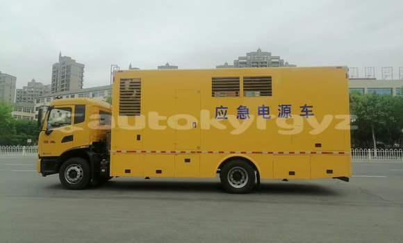 Buy New Isuzu NPR 85H White Truck in Bishkek in Bishkek Buy New Isuzu NPR 85H White Truck in Bishkek in Bishkek