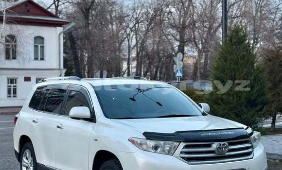 Buy Used Toyota Highlander White Car in Bishkek in Bishkek