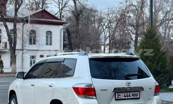Buy Used Toyota Highlander White Car in Bishkek in Bishkek Buy Used Toyota Highlander White Car in Bishkek in Bishkek