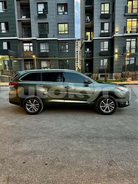 Big with watermark toyota highlander bishkek bishkek 6143