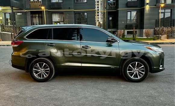 Buy Used Toyota Highlander Other Car in Bishkek in Bishkek Buy Used Toyota Highlander Other Car in Bishkek in Bishkek