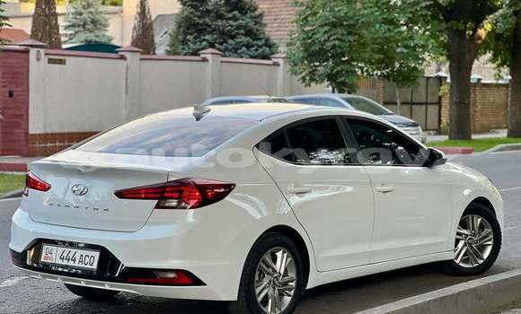 Buy Used Hyundai Elantra White Car in Bishkek in Bishkek Buy Used Hyundai Elantra White Car in Bishkek in Bishkek