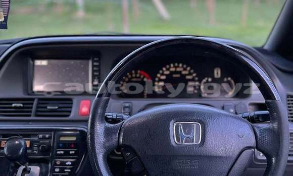 Buy Used Honda Odyssey White Car in Bishkek in Bishkek Buy Used Honda Odyssey White Car in Bishkek in Bishkek