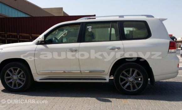 Buy Import Toyota Land Cruiser White Car in Import - Dubai in Batken Buy Import Toyota Land Cruiser White Car in Import - Dubai in Batken