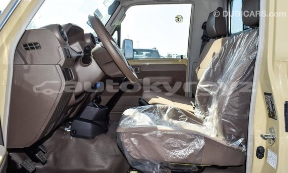 Buy Import Toyota Land Cruiser Beige Car in Import - Dubai in Batken Buy Import Toyota Land Cruiser Beige Car in Import - Dubai in Batken