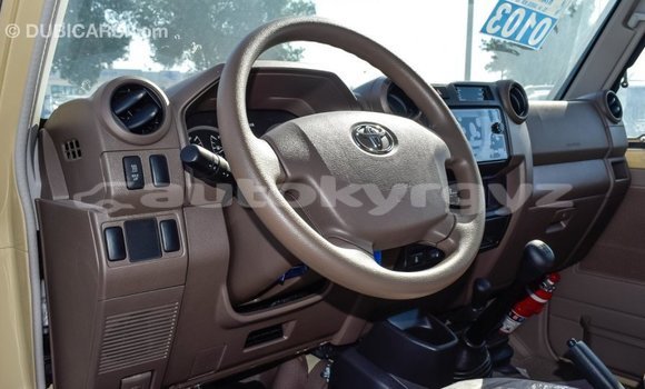 Buy Import Toyota Land Cruiser Beige Car in Import - Dubai in Batken Buy Import Toyota Land Cruiser Beige Car in Import - Dubai in Batken