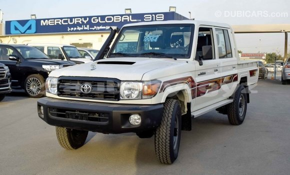 Buy Import Toyota Pickup White Car in Import - Dubai in Batken Buy Import Toyota Pickup White Car in Import - Dubai in Batken