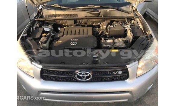 Buy Import Toyota HiAce Other Truck in Import - Dubai in Batken Buy Import Toyota HiAce Other Truck in Import - Dubai in Batken