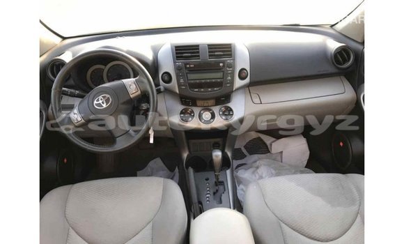 Buy Import Toyota HiAce White Truck in Import - Dubai in Batken Buy Import Toyota HiAce White Truck in Import - Dubai in Batken