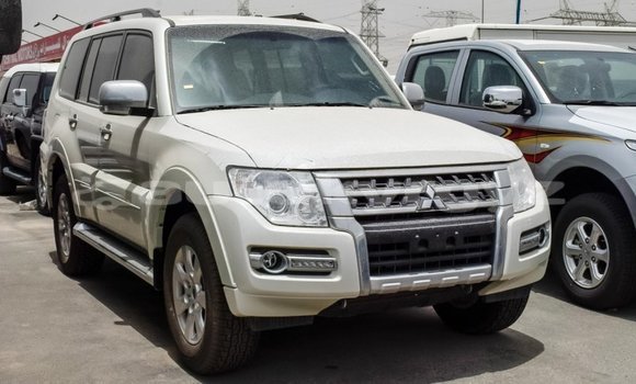 Buy Import Mitsubishi Pajero White Car in Import - Dubai in Batken Buy Import Mitsubishi Pajero White Car in Import - Dubai in Batken