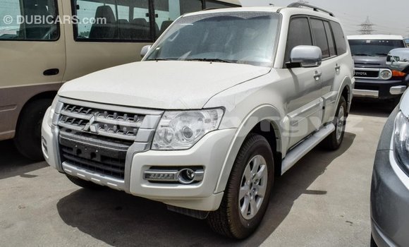Buy Import Mitsubishi Pajero White Car in Import - Dubai in Batken Buy Import Mitsubishi Pajero White Car in Import - Dubai in Batken
