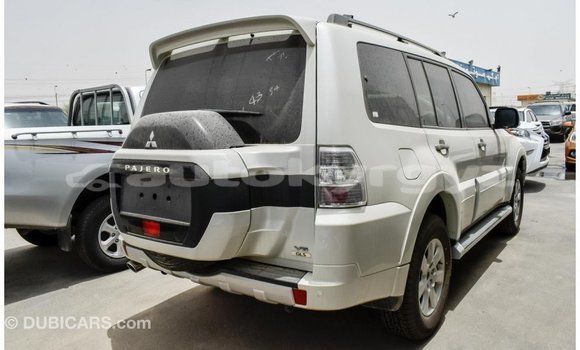 Buy Import Mitsubishi Pajero White Car in Import - Dubai in Batken Buy Import Mitsubishi Pajero White Car in Import - Dubai in Batken