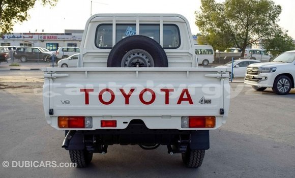 Buy Import Toyota Land Cruiser White Car in Import - Dubai in Batken Buy Import Toyota Land Cruiser White Car in Import - Dubai in Batken