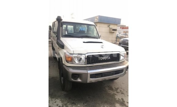 Buy Import Toyota Land Cruiser White Car in Import - Dubai in Batken Buy Import Toyota Land Cruiser White Car in Import - Dubai in Batken