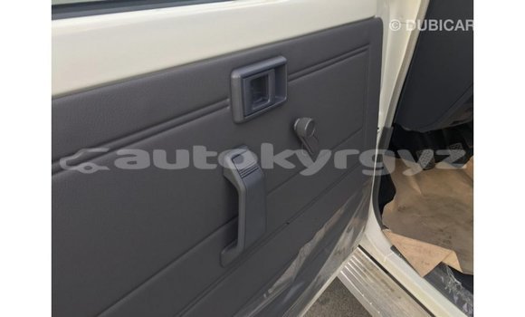 Buy Import Toyota Land Cruiser White Car in Import - Dubai in Batken Buy Import Toyota Land Cruiser White Car in Import - Dubai in Batken