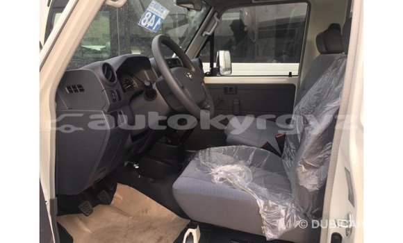 Buy Import Toyota Land Cruiser White Car in Import - Dubai in Batken Buy Import Toyota Land Cruiser White Car in Import - Dubai in Batken