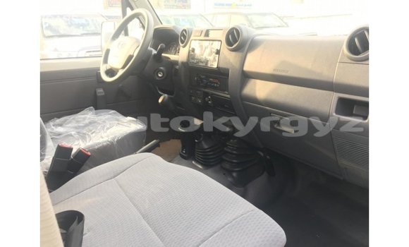 Buy Import Toyota Land Cruiser White Car in Import - Dubai in Batken Buy Import Toyota Land Cruiser White Car in Import - Dubai in Batken