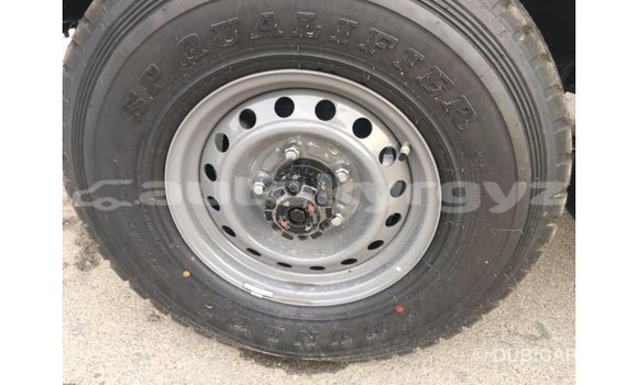 Buy Import Toyota Land Cruiser White Car in Import - Dubai in Batken Buy Import Toyota Land Cruiser White Car in Import - Dubai in Batken