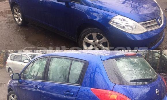 Buy Used Nissan Versa Blue Car in Bishkek in Bishkek