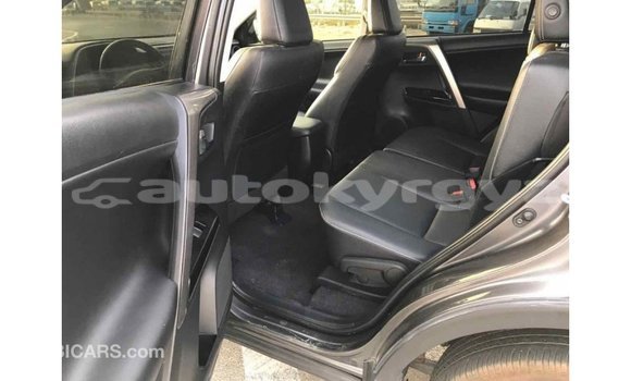 Buy Import Toyota HiAce Black Truck in Import - Dubai in Batken Buy Import Toyota HiAce Black Truck in Import - Dubai in Batken