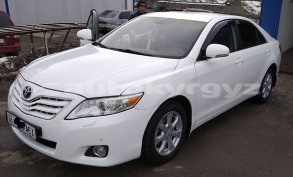 Buy Used Toyota Camry White Car in Bishkek in Bishkek Buy Used Toyota Camry White Car in Bishkek in Bishkek