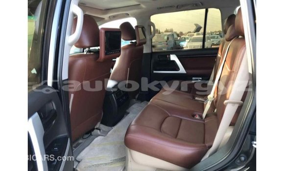 Buy Import Toyota Land Cruiser Black Car in Import - Dubai in Batken Buy Import Toyota Land Cruiser Black Car in Import - Dubai in Batken