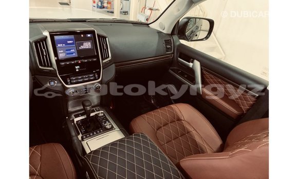 Buy Import Toyota Land Cruiser Black Car in Import - Dubai in Batken Buy Import Toyota Land Cruiser Black Car in Import - Dubai in Batken