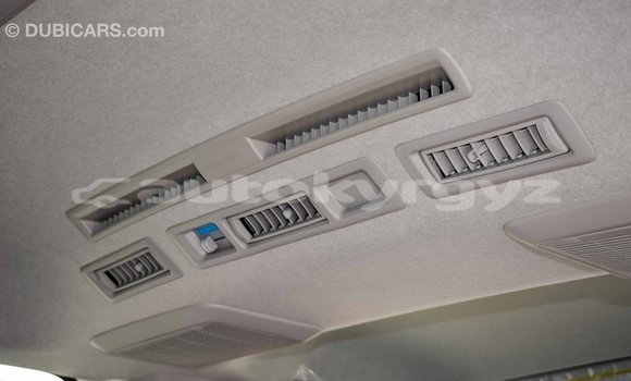 Buy Import Toyota Hiace White Car in Import - Dubai in Batken Buy Import Toyota Hiace White Car in Import - Dubai in Batken