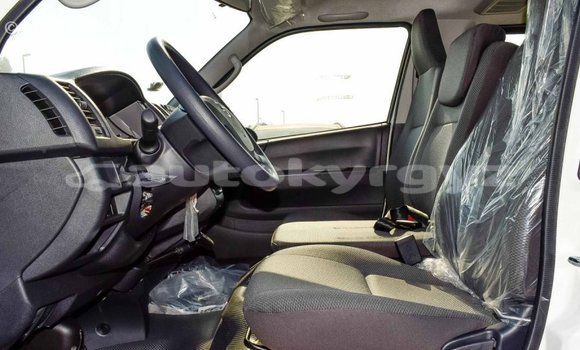 Buy Import Toyota Hiace White Car in Import - Dubai in Batken Buy Import Toyota Hiace White Car in Import - Dubai in Batken