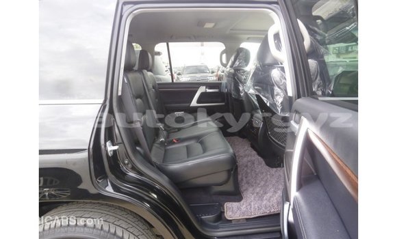Buy Import Toyota Land Cruiser Black Car in Import - Dubai in Batken Buy Import Toyota Land Cruiser Black Car in Import - Dubai in Batken