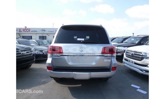 Buy Import Toyota Land Cruiser Other Car in Import - Dubai in Batken Buy Import Toyota Land Cruiser Other Car in Import - Dubai in Batken