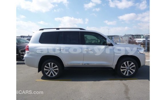 Buy Import Toyota Land Cruiser Other Car in Import - Dubai in Batken Buy Import Toyota Land Cruiser Other Car in Import - Dubai in Batken