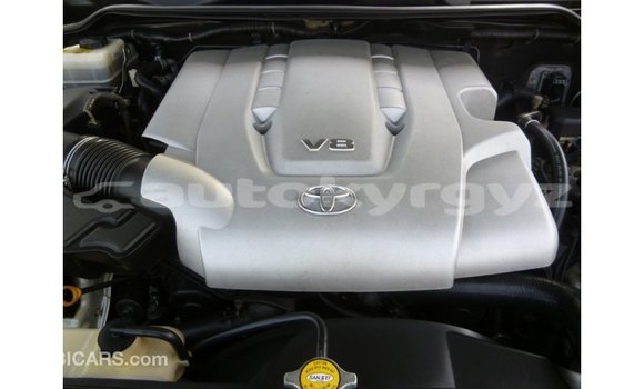Buy Import Toyota Land Cruiser White Car in Import - Dubai in Batken Buy Import Toyota Land Cruiser White Car in Import - Dubai in Batken