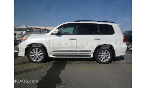 Buy Import Toyota Land Cruiser White Car in Import - Dubai in Batken Buy Import Toyota Land Cruiser White Car in Import - Dubai in Batken