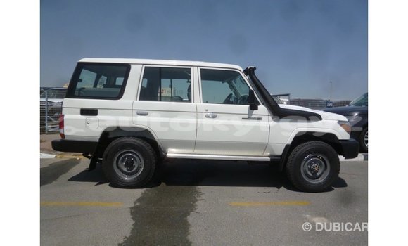 Buy Import Toyota Land Cruiser White Car in Import - Dubai in Batken Buy Import Toyota Land Cruiser White Car in Import - Dubai in Batken