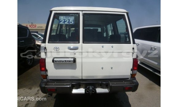 Buy Import Toyota Land Cruiser White Car in Import - Dubai in Batken Buy Import Toyota Land Cruiser White Car in Import - Dubai in Batken
