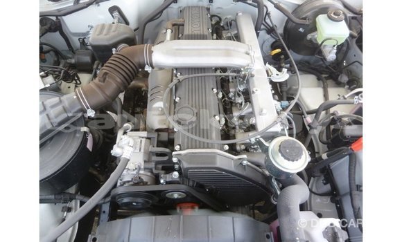 Buy Import Toyota Land Cruiser White Car in Import - Dubai in Batken Buy Import Toyota Land Cruiser White Car in Import - Dubai in Batken