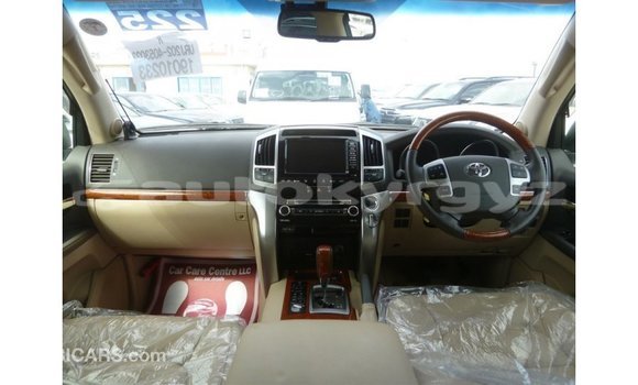 Buy Import Toyota Land Cruiser White Car in Import - Dubai in Batken Buy Import Toyota Land Cruiser White Car in Import - Dubai in Batken
