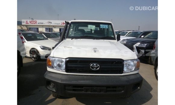 Buy Import Toyota Land Cruiser White Car in Import - Dubai in Batken Buy Import Toyota Land Cruiser White Car in Import - Dubai in Batken