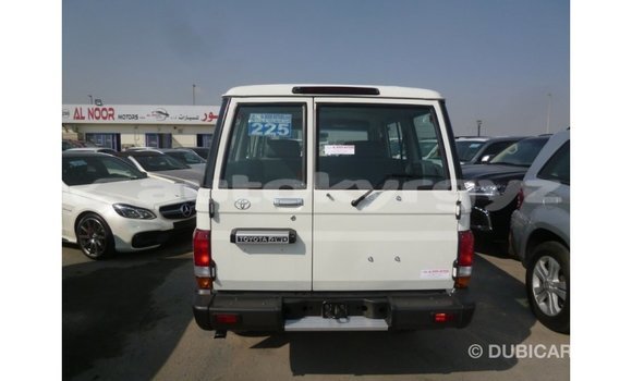 Buy Import Toyota Land Cruiser White Car in Import - Dubai in Batken Buy Import Toyota Land Cruiser White Car in Import - Dubai in Batken