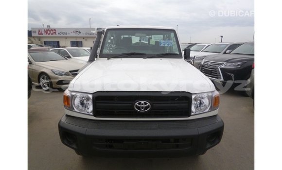 Buy Import Toyota Land Cruiser White Car in Import - Dubai in Batken Buy Import Toyota Land Cruiser White Car in Import - Dubai in Batken