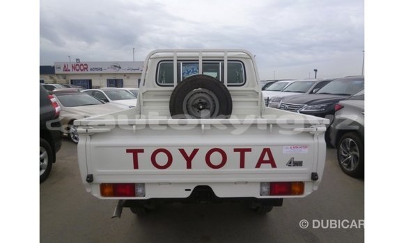 Buy Import Toyota Land Cruiser White Car in Import - Dubai in Batken Buy Import Toyota Land Cruiser White Car in Import - Dubai in Batken